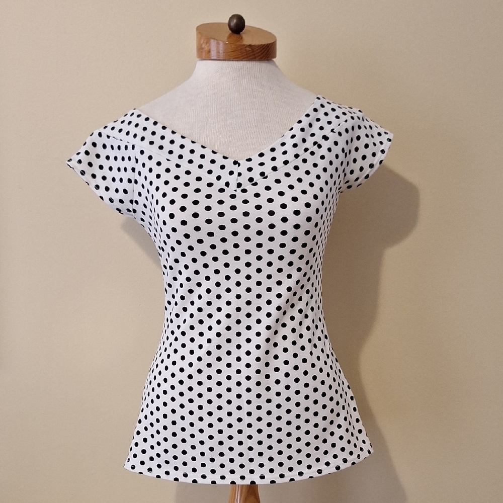 Chic Polka Dot Blouse